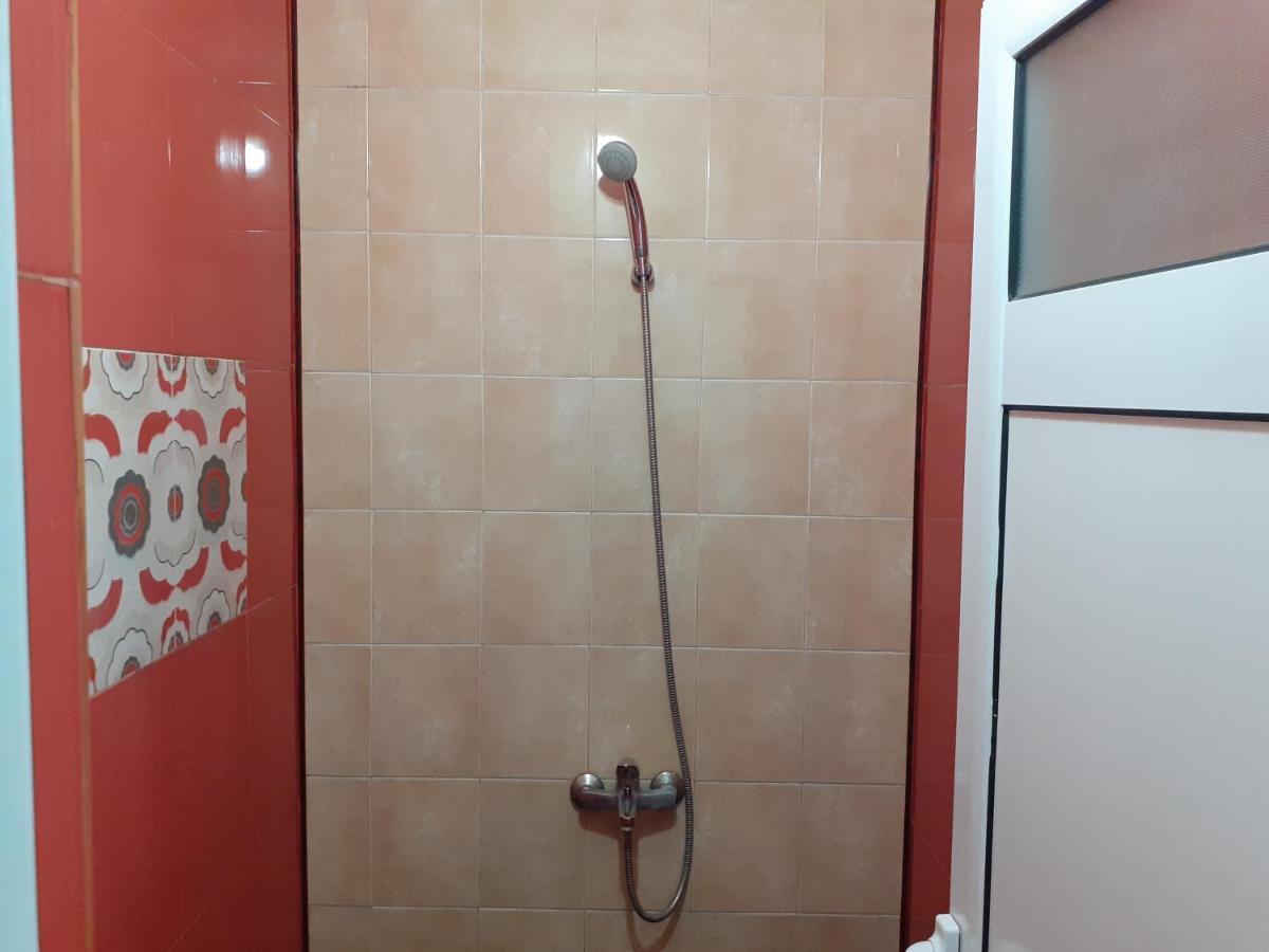 Guest House Edelvais Dve Mogili Bagian luar foto
